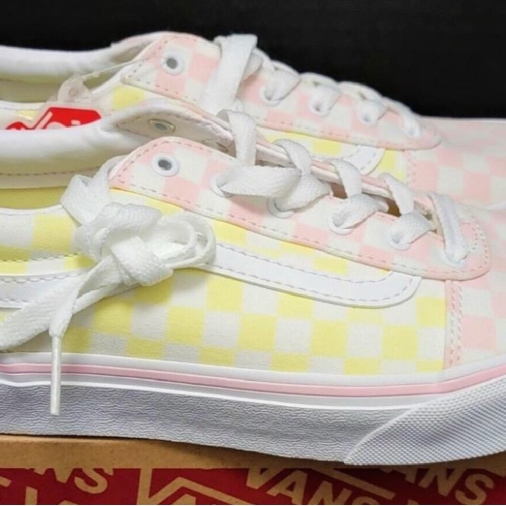 Vans Off The Wall Ward Multi/white Ckrbrd Missy`s Skate Sneakers Sz 4 Pastel - Picture 2 of 8